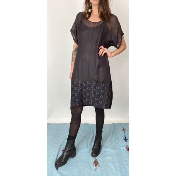 Johnny Was Dresses & Skirts - Johnny Was BIYA Black Silk Embroidered Dress